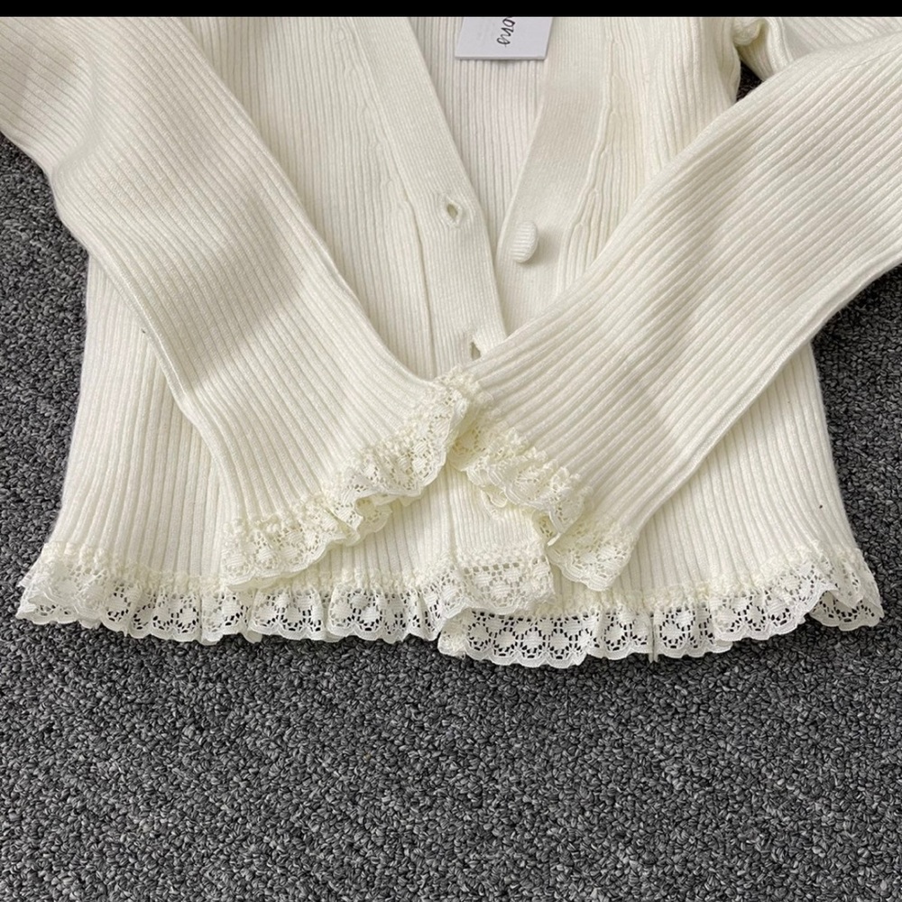 Cardigan - Picture 4 of 4